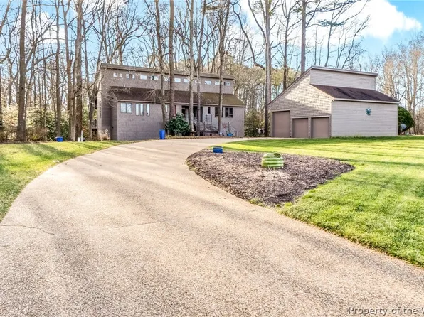 15230 Mount Holly Creek Ln, Smithfield, VA 23430