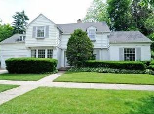 2043 Beechwood Ave, Wilmette, IL