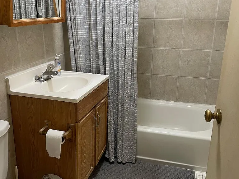 1139 Deerfield Rd #4B — Photo 5