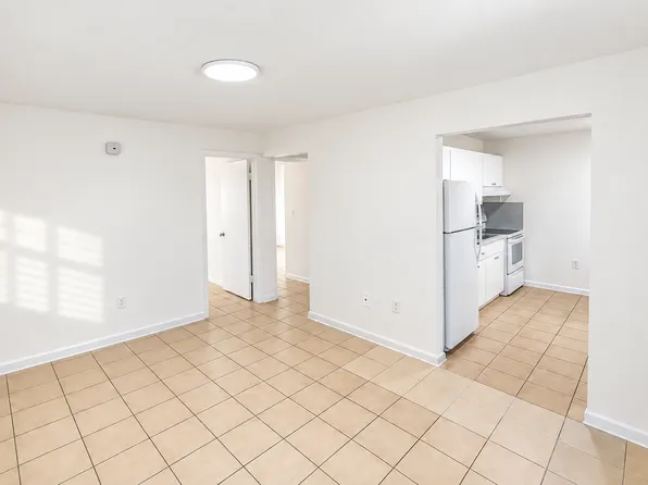 Danielle Apartments, 115 E 9th St #Da-16, Hialeah, FL 33010