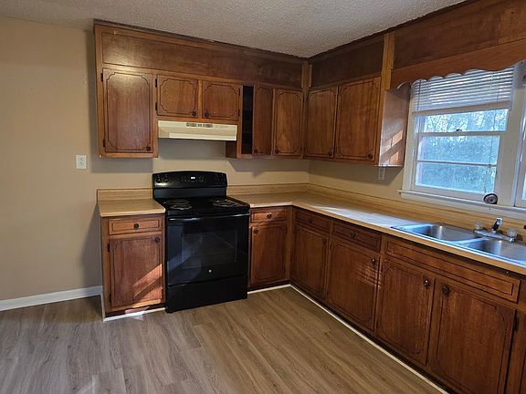 4th image of 2108 Hill St NW #2