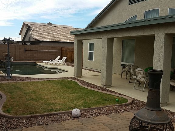 Back yard/pool area