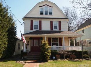 171 N Forest Ave, Rockville Centre, NY 11570