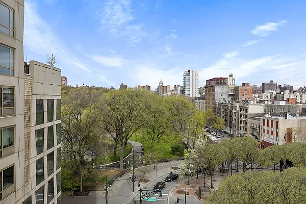 Sold by Compass | media 12