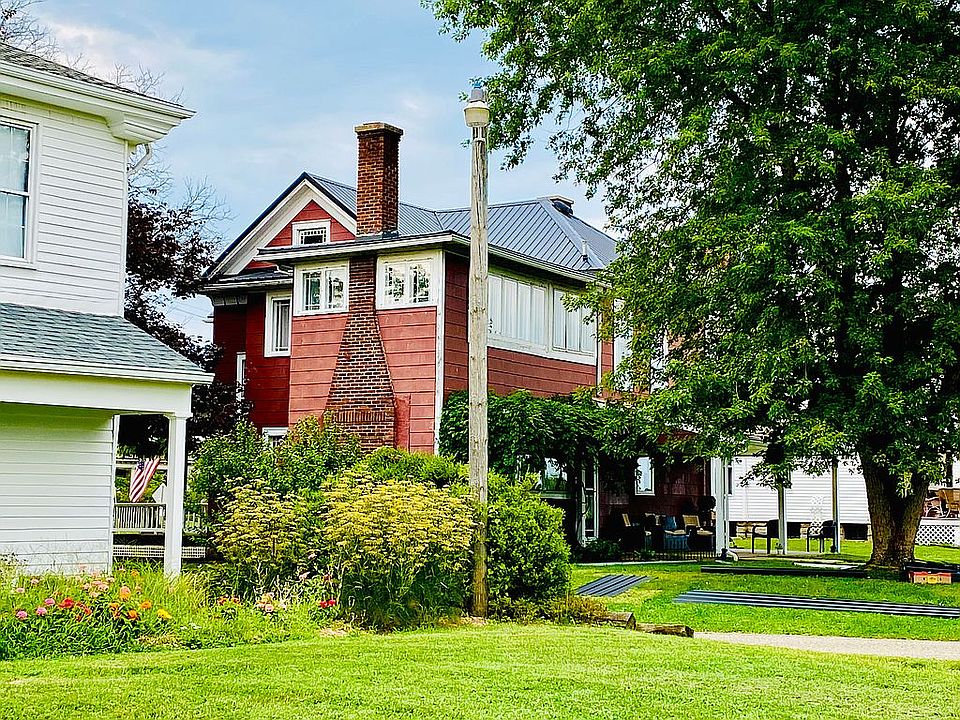 1st image of 219 Eastern Ave