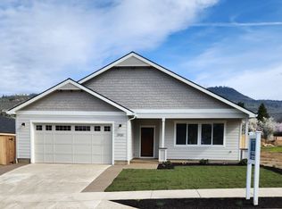 2930 Tiffany St, Medford, OR 97504