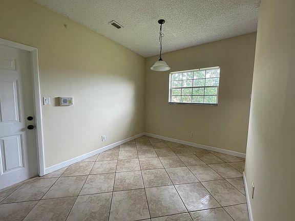 3rd image of 820 Cypress Park Way #C