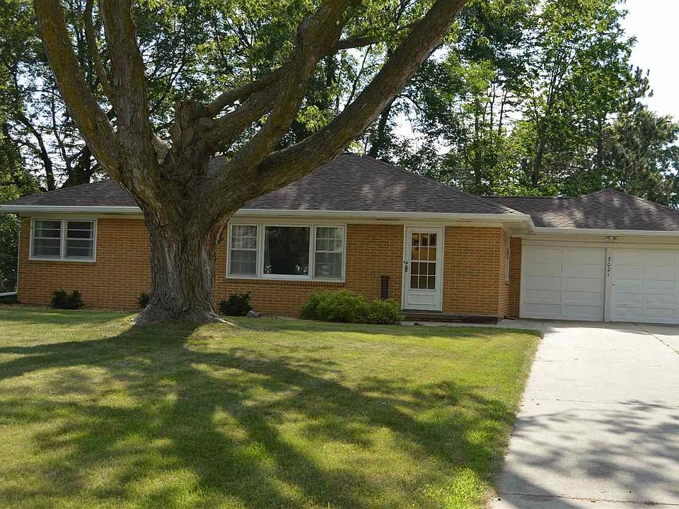 1st image of 3021 Hillcrest Dr