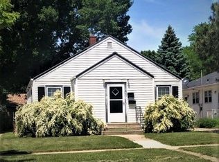 2004 W 22nd St, Sioux Falls, SD 57105