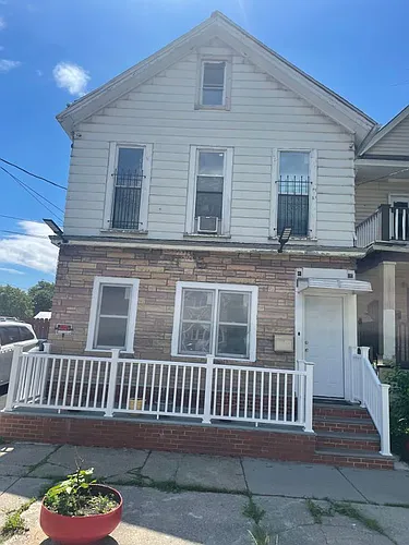 241 Vermont St #LOWER Photo 1 241 Vermont St #LOWER Photo 1