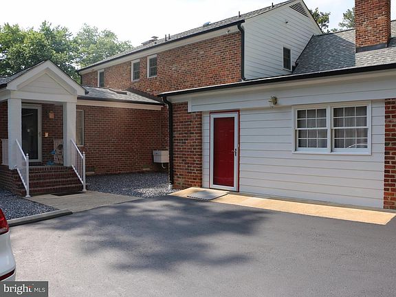 2nd image of 11771 Rexmoor Dr