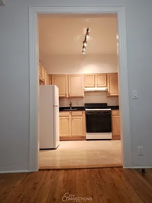 Rented by City Connections Realty | media 25