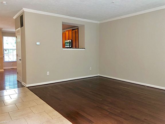 25858817-3454-4092-ADBD-7013742751E7