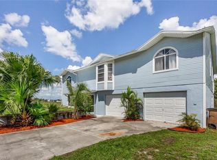 4208 24th St SW, Lehigh Acres, FL 33976