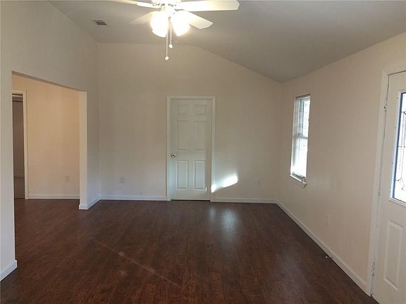 5th image of 11319 Lyric Ln