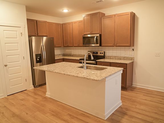 5th image of 7560 Discovery Point Dr NW