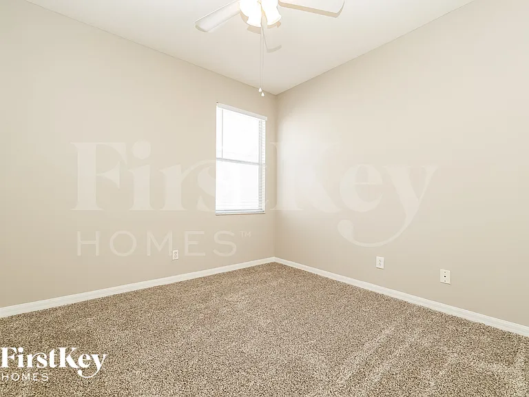 11703 Grove Arcade Dr — Photo 16