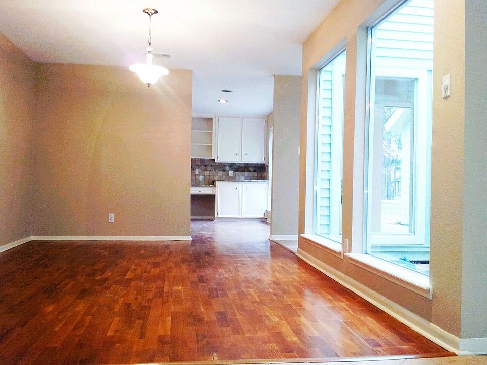 Formal Dining Area