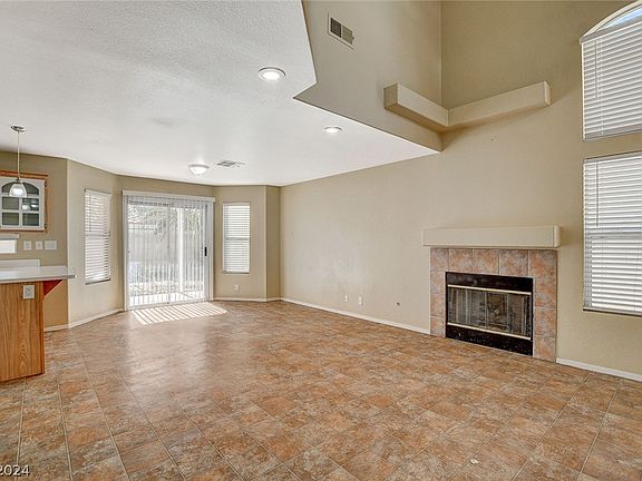4th image of 1504 Bonnie Castle Way