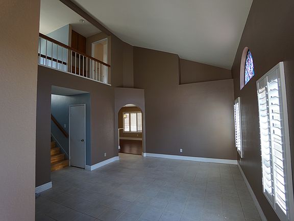 3rd image of 2259 Sherwood Dr