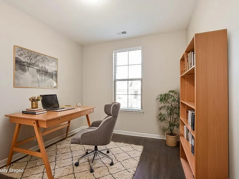 75 Briar Hollow Ln — Photo 15
