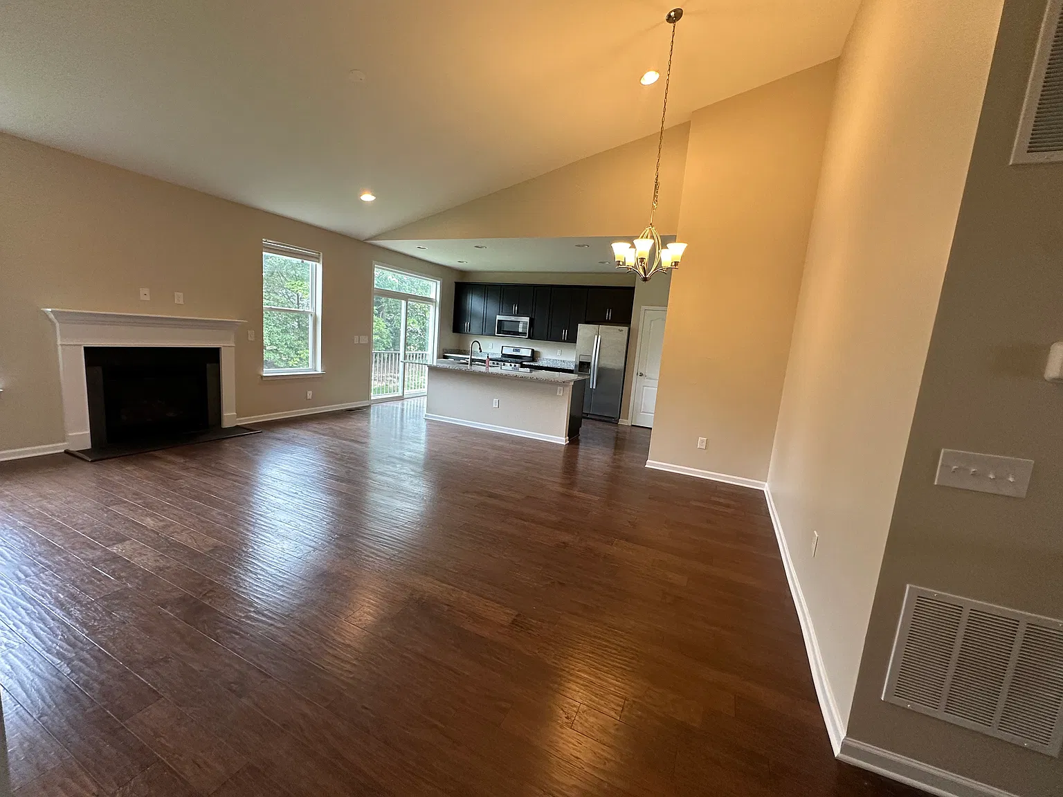 1704 Hudgins Farm Cir — Photo 4