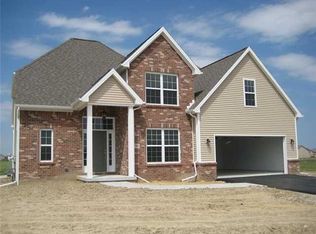 10764 Sun Trace Dr, Perrysburg, OH 43551
