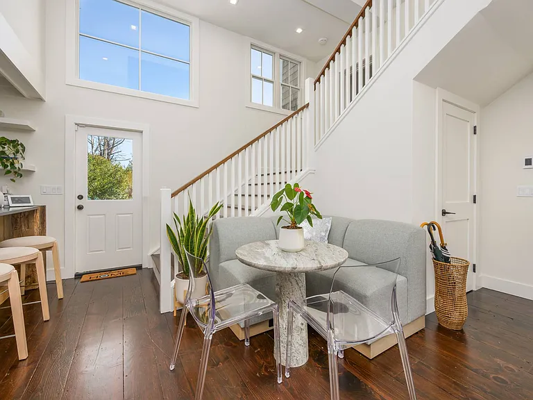 91 Porter Rd — Photo 8
