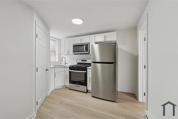 1626 N 17th St #302 — Photo 3