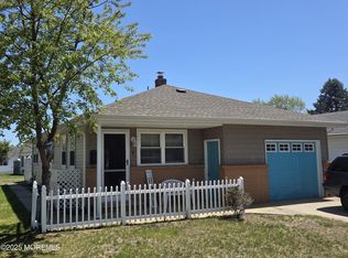 4 Saint Croix St, Toms River, NJ 08757