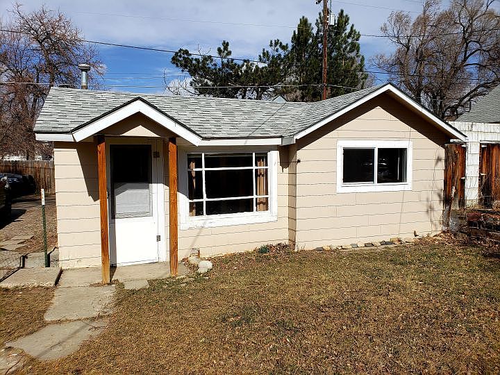 1st image of 735 1/2 Custer Ave