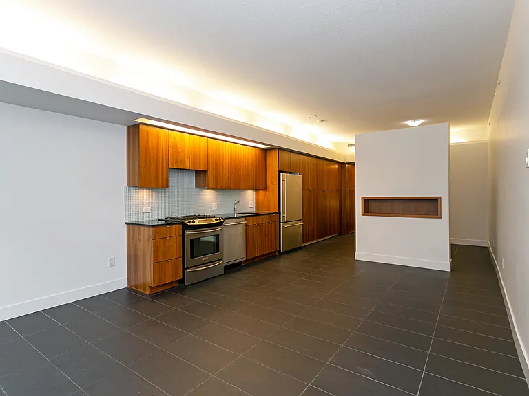 33 W Pender St #508 — Photo 12