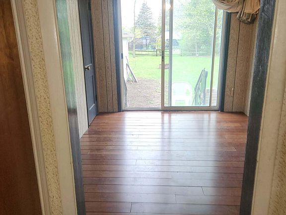 4th image of 127 Gratton St