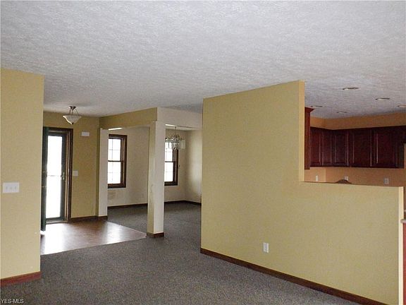 3rd image of 587 Township Road 851