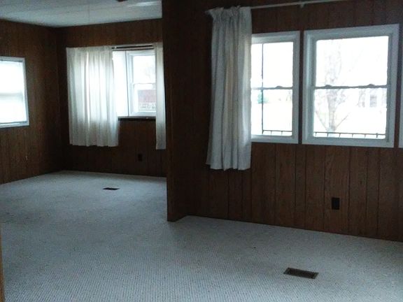 3rd image of 202 Buckingham Dr