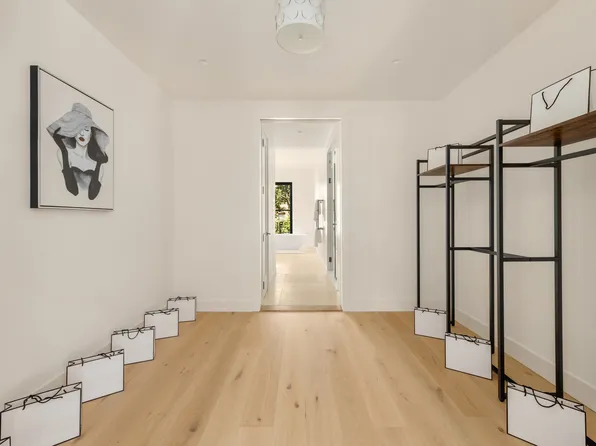 839 President Street image 17 of 53