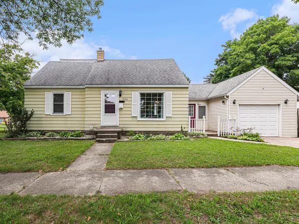 2101 Oakfield Ave SE, Grand Rapids, MI 49507