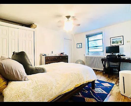 3rd image of 411 6th St APT 1