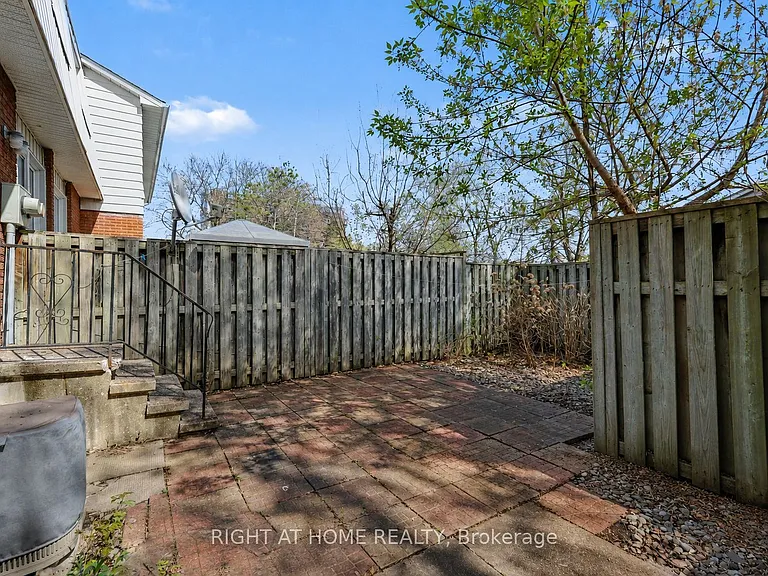 980 Gulf Pl #207 — Photo 30