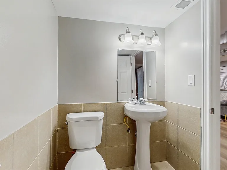 2701 S Hillock Ave #1 — Photo 25