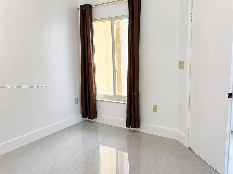 16341 Malibu Dr #19 — Photo 13