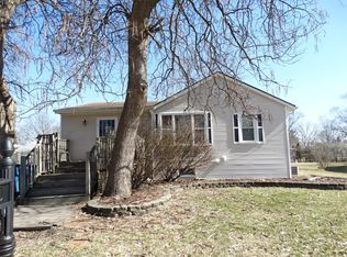 2140 Lynwood St, Crest Hill, IL 60403