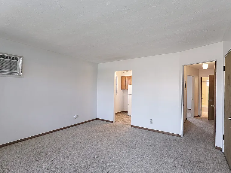 1227 D St #6 — Photo 8