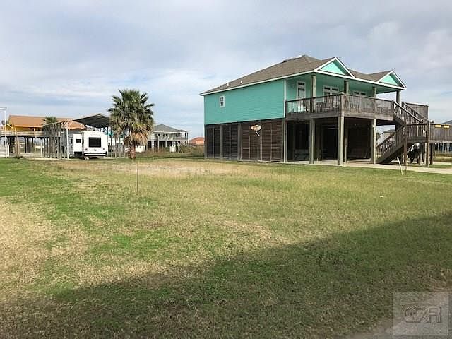 2nd image of 1119 Blue Water Dr
