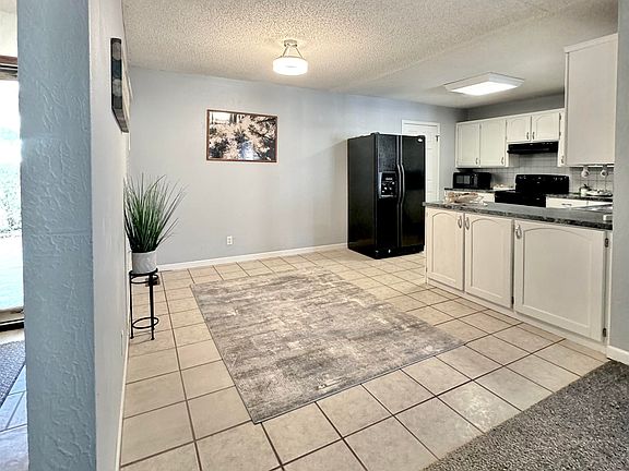 4th image of 4214 Rose Tree Ln