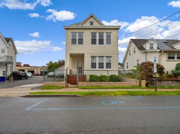9 Morris Ave, Garfield City, NJ 07026