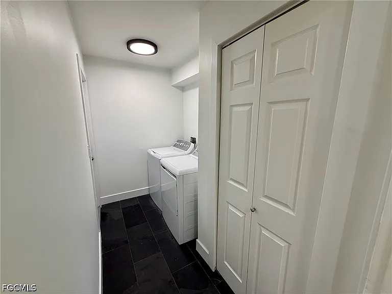 18422 Huckleberry Rd — Photo 28