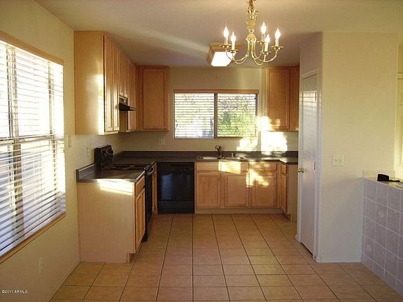 4th image of 2468 E Gleneagle Dr