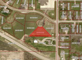 603 Lageson Ct, Ellendale, MN 56026