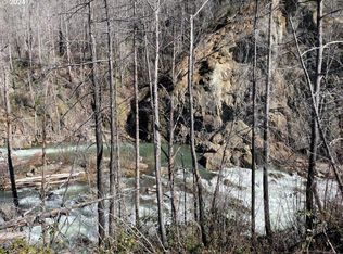 1021 Rock Creek Rd, Idleyld Park, OR 97447